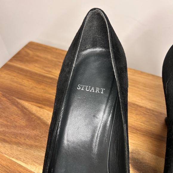 Stuart Weitzman, suede and leather 2 1/2 inch heels in black and pewter - Picture 5 of 12